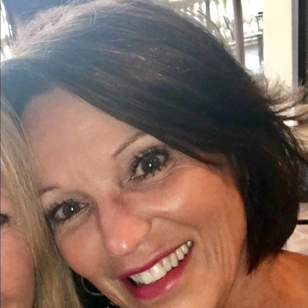 Meet your Posher, Carolyn